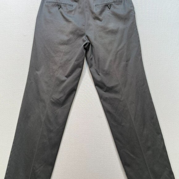 Dockers Men's Straight Fit Chino Pants Flat Front Size 34x32 Gray Soild Casual - Picture 2 of 10